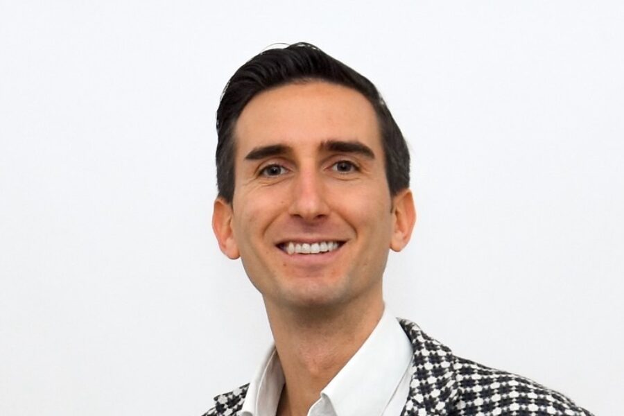 Articolo su Business Celebrity – “Da Edicolante a Imprenditore: La svolta di Alessandro Ferri con Edicole & 100”